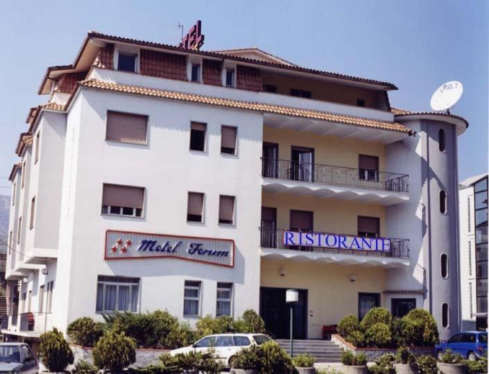 Motel Forum Polla Exterior foto